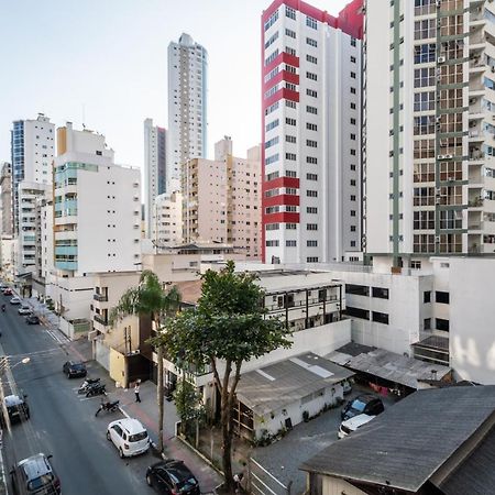 Apartament Em Frente Ao Shopping Atlantico! Com Sacada, Garagem E Ar Condicionado Balneário Camboriú Zewnętrze zdjęcie
